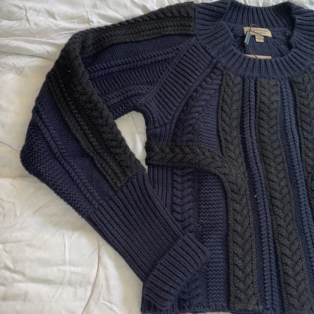 Burberry Women’s Sweater - Picture 4 of 5